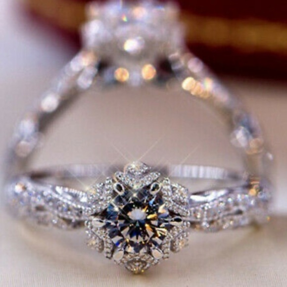 NEW 925 Sterling Silver Wedding Ring - Picture 4 of 9